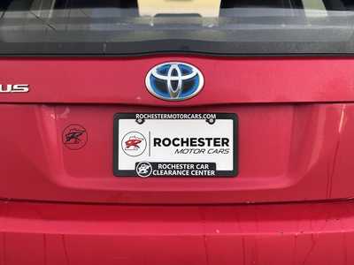 2013 Toyota Prius, $6390. Photo 3