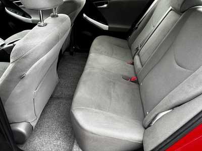 2013 Toyota Prius, $6390. Photo 5