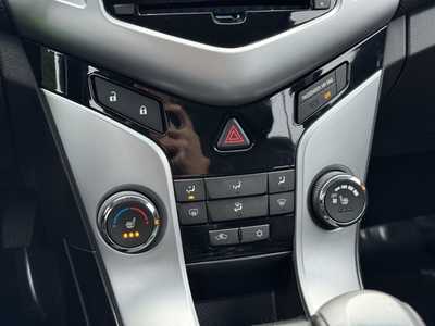 2011 Chevrolet Cruze, $5999. Photo 10