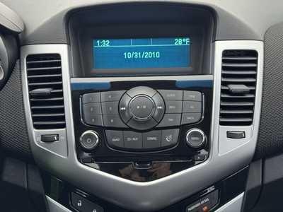 2011 Chevrolet Cruze, $5999. Photo 3