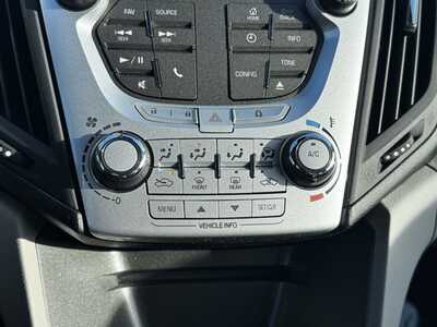 2015 Chevrolet Equinox, $8000. Photo 11