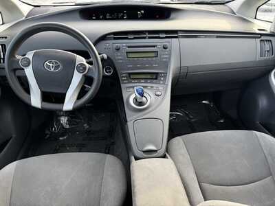 2011 Toyota Prius, $8000. Photo 7