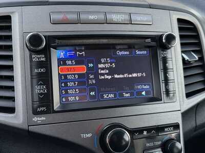 2013 Toyota Venza, $8490. Photo 3