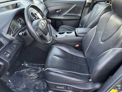 2013 Toyota Venza, $8490. Photo 5