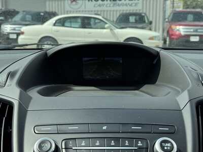 2019 Ford Escape, $10590. Photo 4