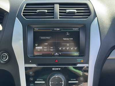 2015 Ford Explorer, $9991. Photo 3