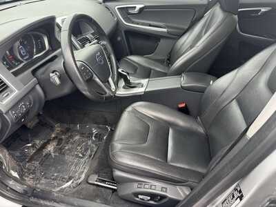 2016 Volvo XC60, $11999. Photo 5