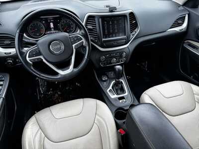 2015 Jeep Cherokee, $7990. Photo 8