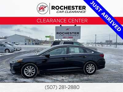 2018 Hyundai Sonata, $12990. Photo 1