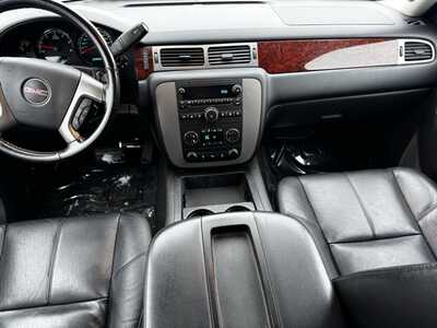 2013 GMC Yukon XL, $8290. Photo 2