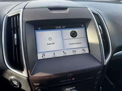 2018 Ford Edge, $12490. Photo 3