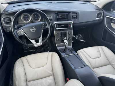 2013 Volvo S60, $8990. Photo 9