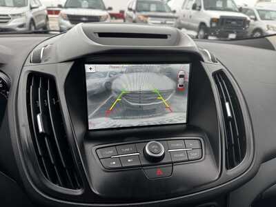 2018 Ford Escape, $11467. Photo 4