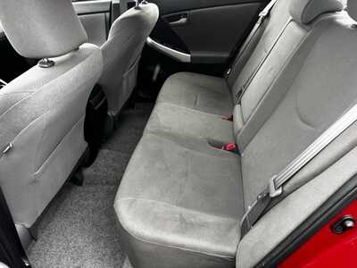 2014 Toyota Prius, $13991. Photo 6