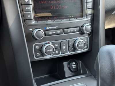 2009 Pontiac G8, $6690. Photo 4