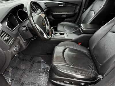 2010 Chevrolet Traverse, $5991. Photo 5