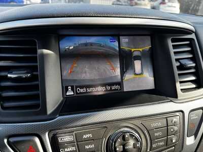 2018 Nissan Pathfinder, $8990. Photo 3