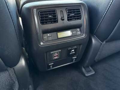 2018 Nissan Pathfinder, $8990. Photo 7