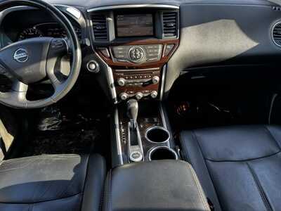 2014 Nissan Pathfinder, $5290. Photo 2