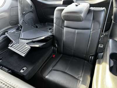 2014 Nissan Pathfinder, $5290. Photo 7