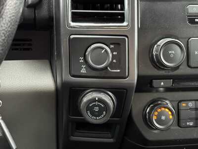 2016 Ford F150 Crew Cab, $12990. Photo 12