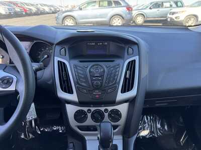 2014 Ford Focus, $5990. Photo 2