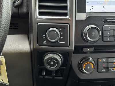 2016 Ford F150 Crew Cab, $12967. Photo 12