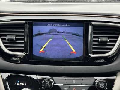 2017 Chrysler Pacifica, $7967. Photo 4