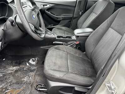 2015 Ford Focus, $5390. Photo 5