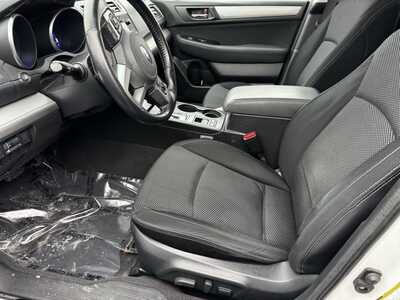 2016 Subaru Outback, $8690. Photo 5