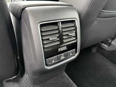 2017 Volkswagen Passat, $6990. Photo 8