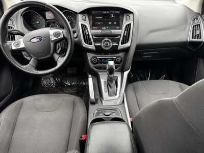 2012 Ford Focus, $4990. Photo 8