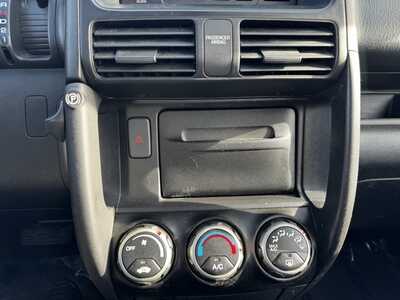 2005 Honda CR-V, $7000. Photo 8