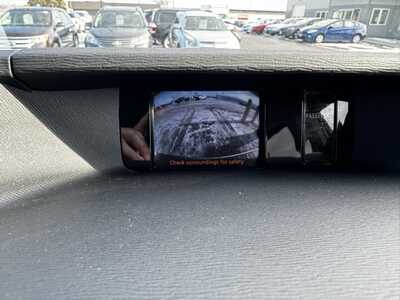 2012 Toyota Sienna, $7490. Photo 4