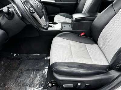 2013 Toyota Camry, $10967. Photo 4