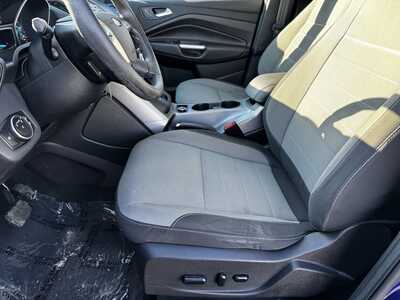 2015 Ford Escape, $9399. Photo 3