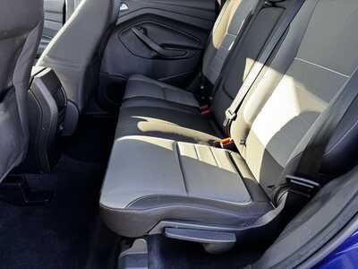 2015 Ford Escape, $9399. Photo 4