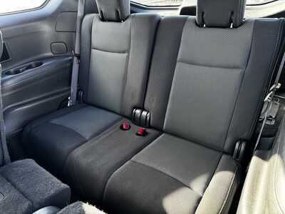 2018 Nissan Pathfinder, $10490. Photo 8