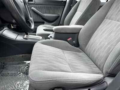 2005 Honda Civic, $5490. Photo 3