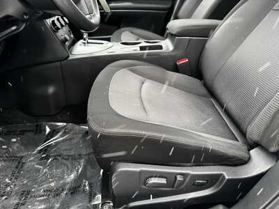 2013 Nissan Rogue, $7490. Photo 4