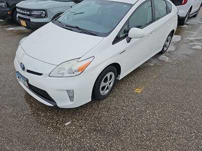 2012 Toyota Prius, $7567. Photo 2