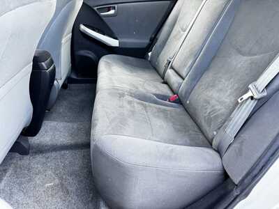 2012 Toyota Prius, $7690. Photo 5