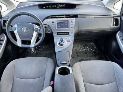 2012 Toyota Prius, $7690. Photo 7