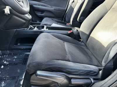 2014 Honda CR-V, $8290. Photo 4