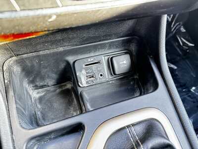 2015 Jeep Cherokee, $10990. Photo 12