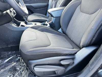 2015 Jeep Cherokee, $10990. Photo 5