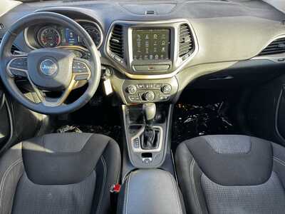 2015 Jeep Cherokee, $10990. Photo 9