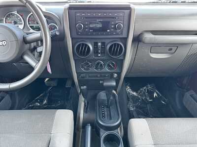 2007 Jeep Wrangler Unlimited, $10731. Photo 2