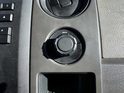 2010 Ford F150 Crew Cab, $9967. Photo 11