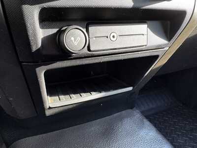 2010 Ford F150 Crew Cab, $9967. Photo 9